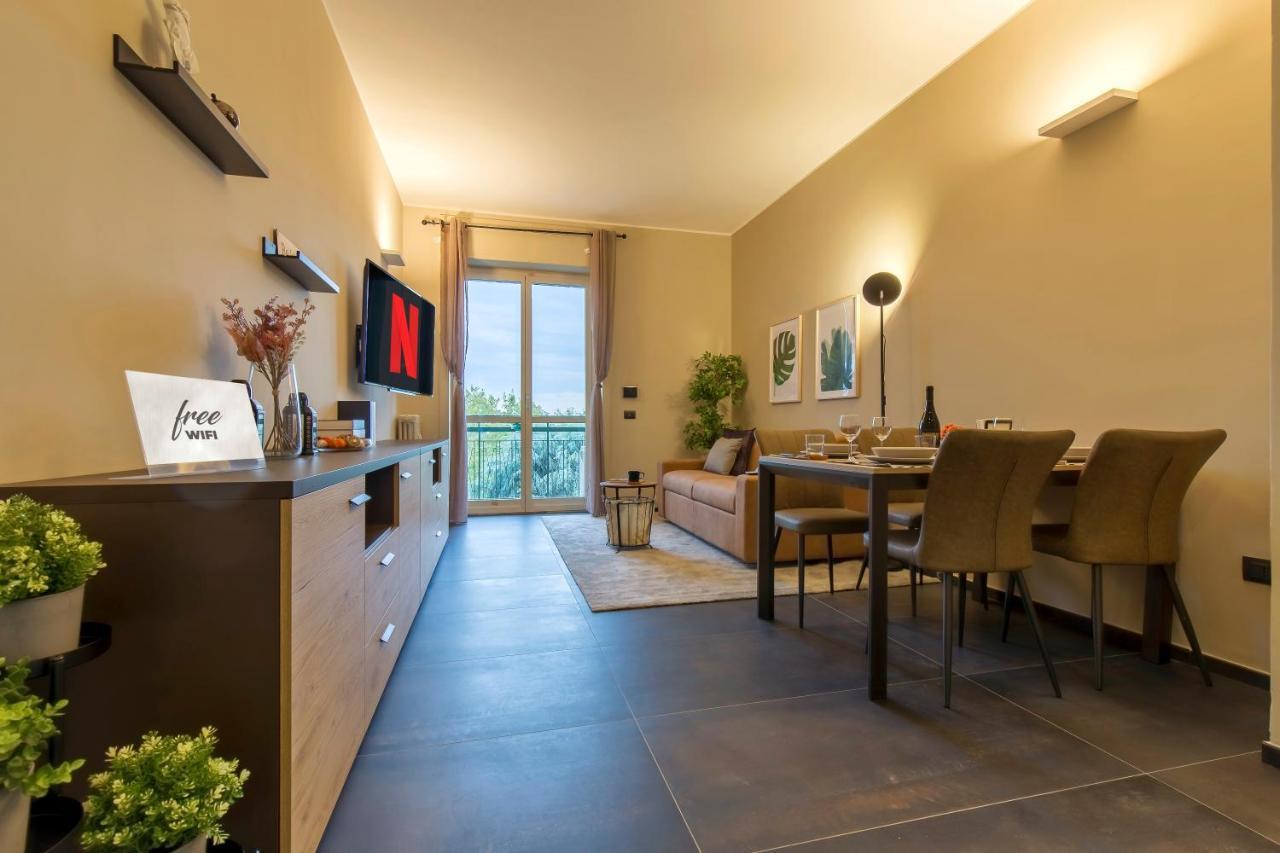 Modern & Bright 2 Bedroom Flat 50M From M4 Stop Milano Dış mekan fotoğraf