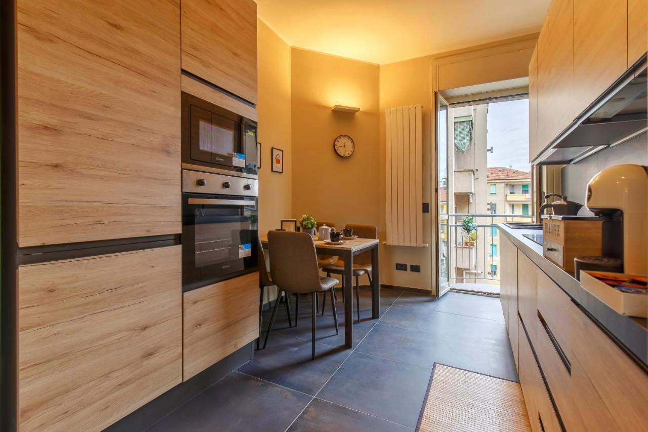Modern & Bright 2 Bedroom Flat 50M From M4 Stop Milano Dış mekan fotoğraf