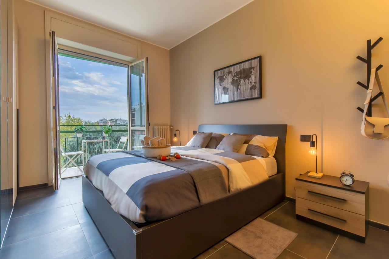 Modern & Bright 2 Bedroom Flat 50M From M4 Stop Milano Dış mekan fotoğraf
