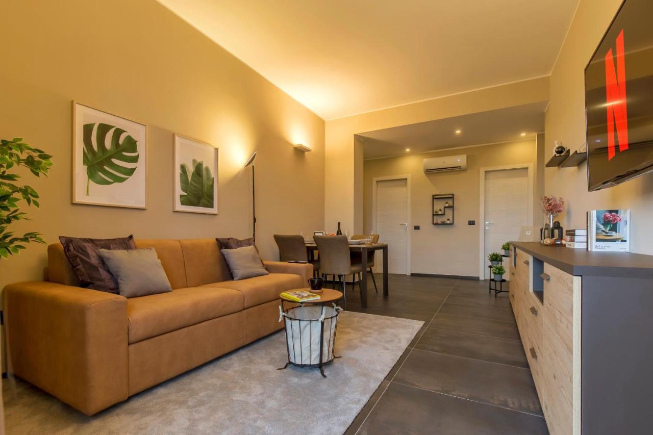 Modern & Bright 2 Bedroom Flat 50M From M4 Stop Milano Dış mekan fotoğraf