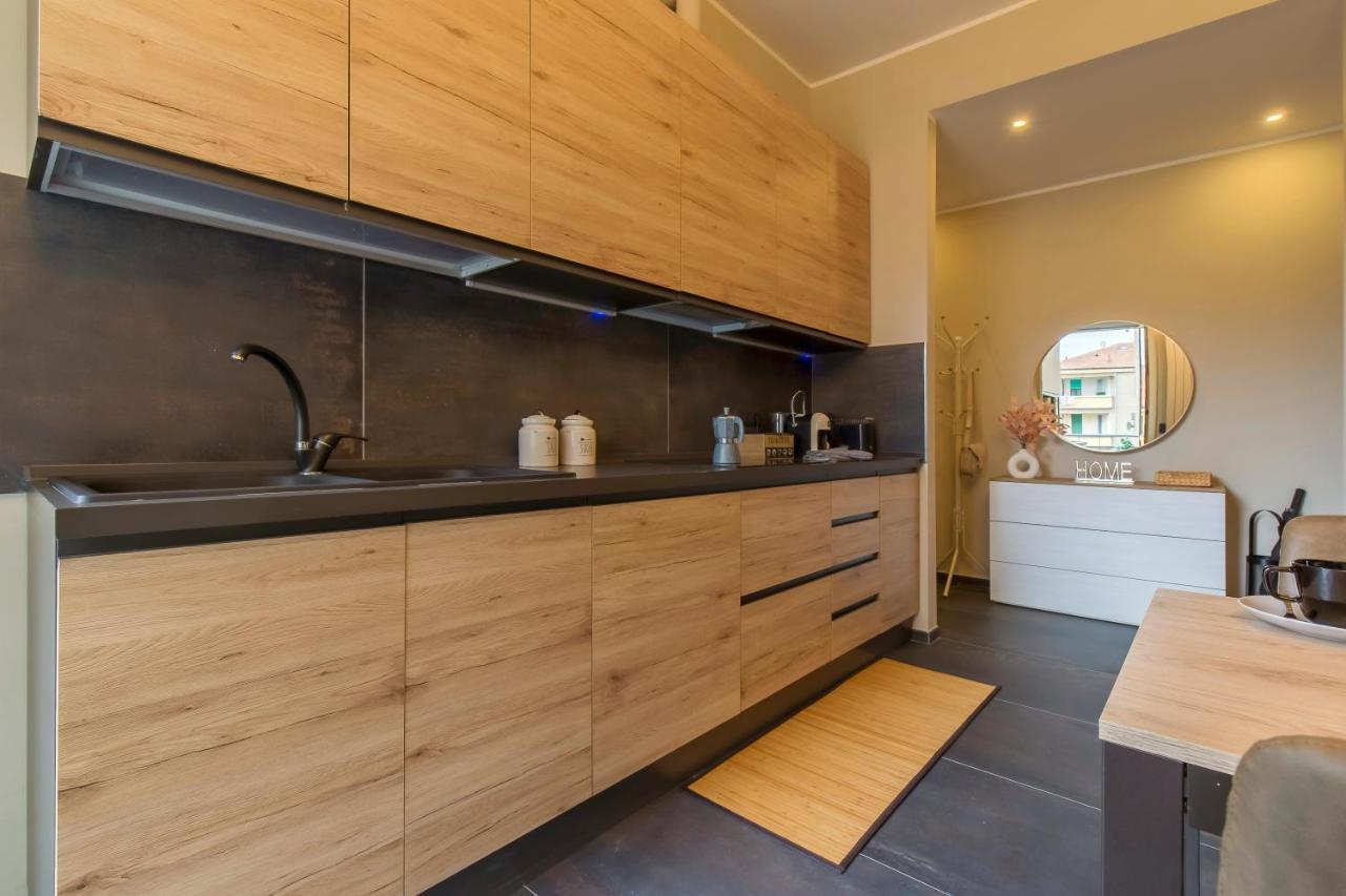 Modern & Bright 2 Bedroom Flat 50M From M4 Stop Milano Dış mekan fotoğraf