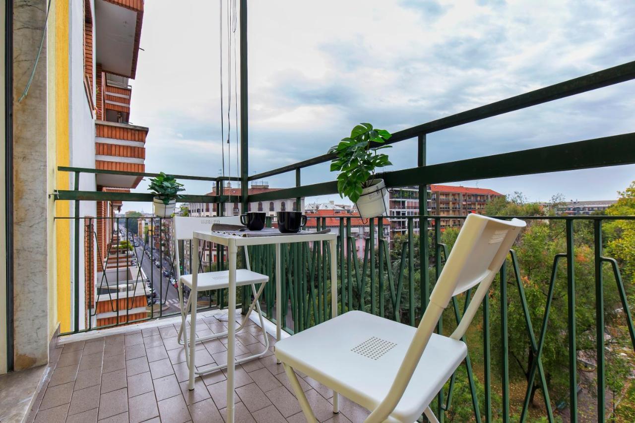 Modern & Bright 2 Bedroom Flat 50M From M4 Stop Milano Dış mekan fotoğraf